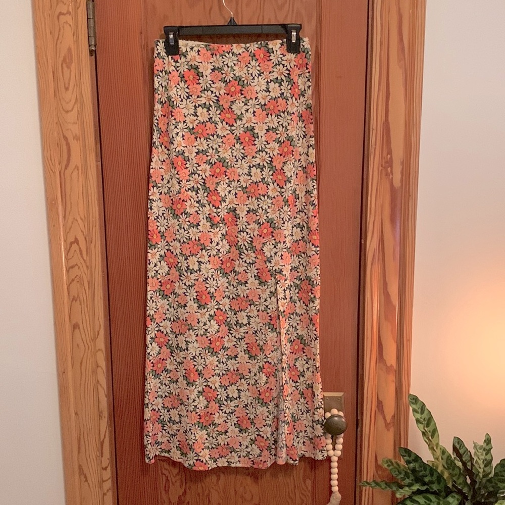 Floral midi skirt